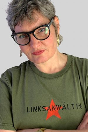 Linksanwältin Shirt von Elternhaus